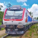 உலகக் கிரிக்கெட்டில் புதிய வரலாறு: அதிவேகமாக 28,000 ஓட்டங்களைக் கடந்தார் விராட் கோஹ்லி!